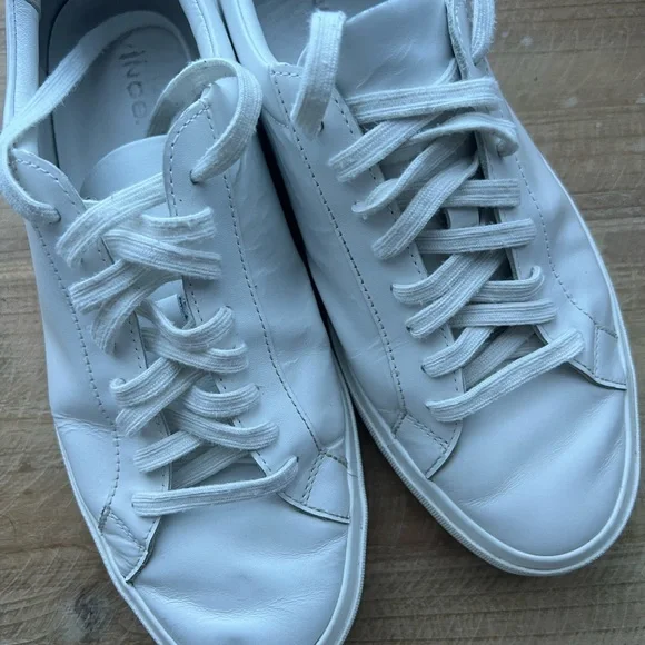 Vince Fulton Leather Sneaker in White Size 9/ EU 42.5 - Picture 9 of 11